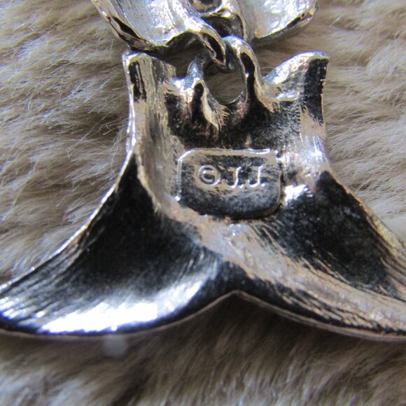 Vintage Jonette Jewelry skeletal fish necklace - Picture 7 of 7